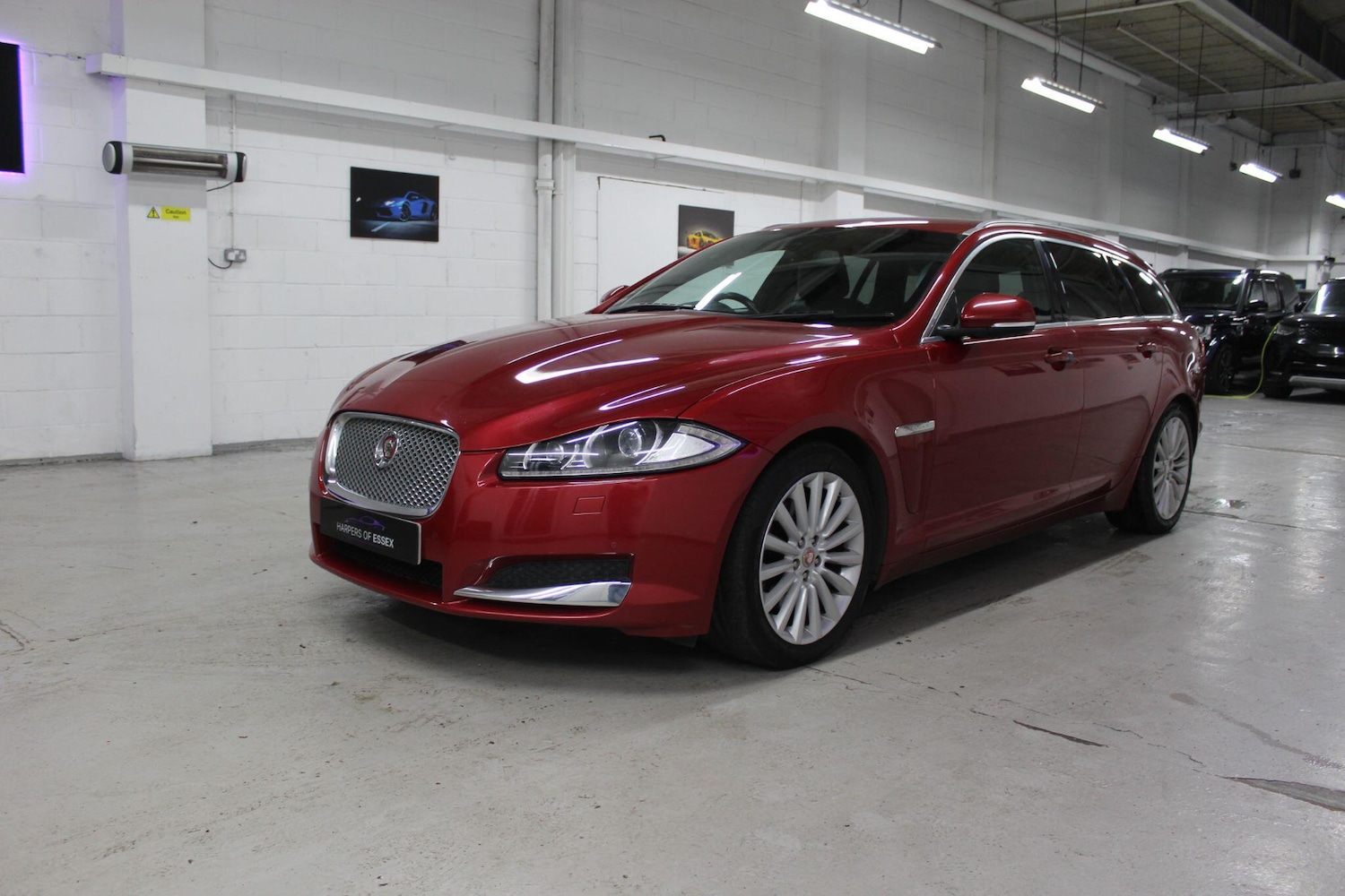 Used Jaguar XF 2015 for sale - 76865286: Photo 4