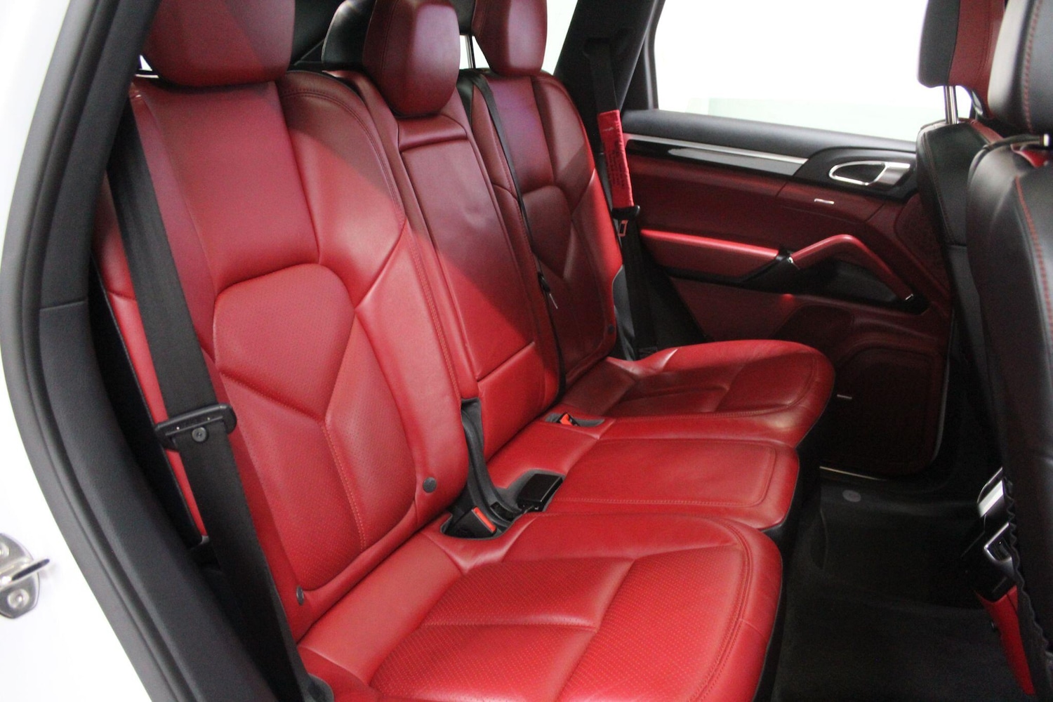 Used Porsche Cayenne 2015 for sale - 77683865: Photo 16