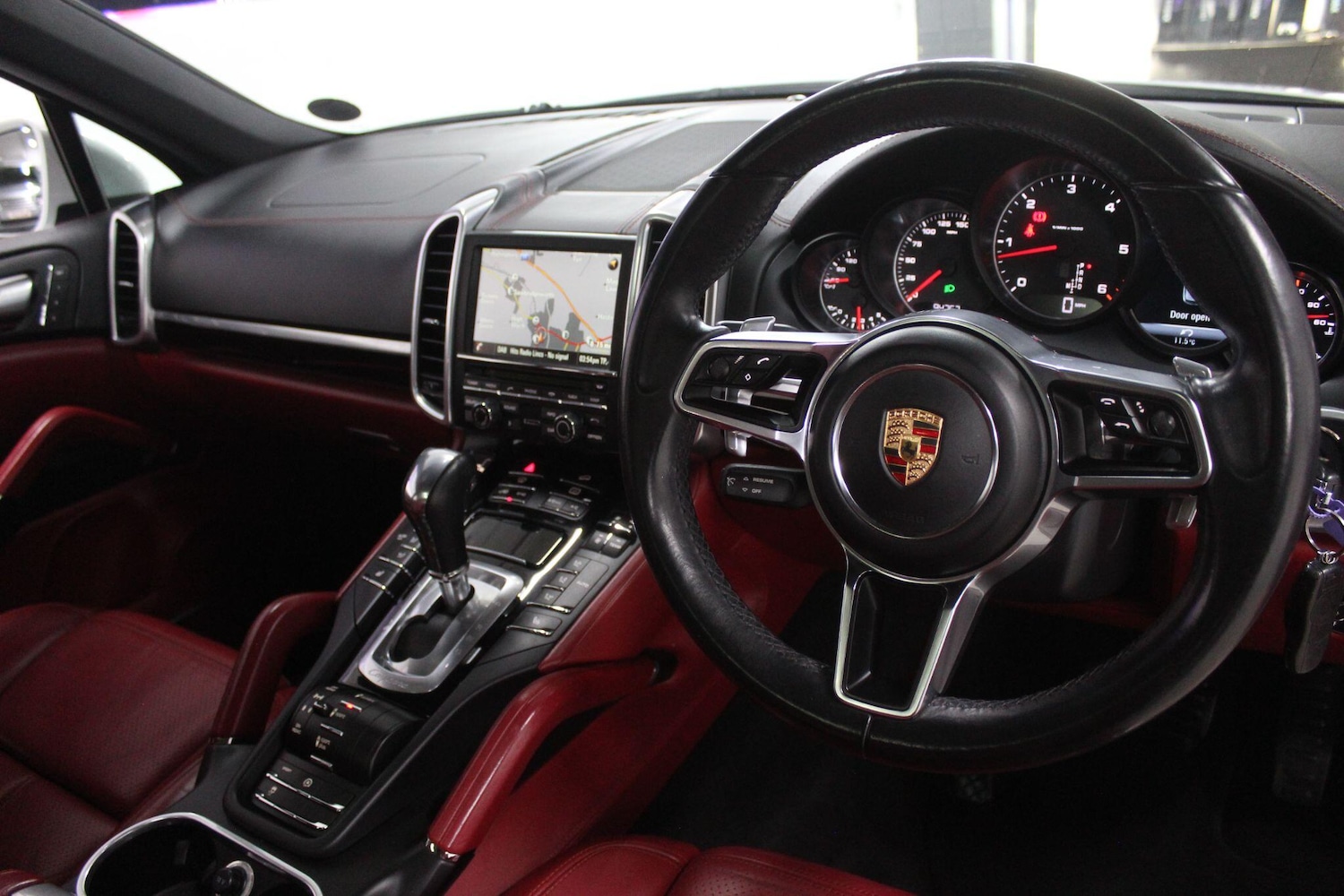 Used Porsche Cayenne 2015 for sale - 77683865: Photo 19