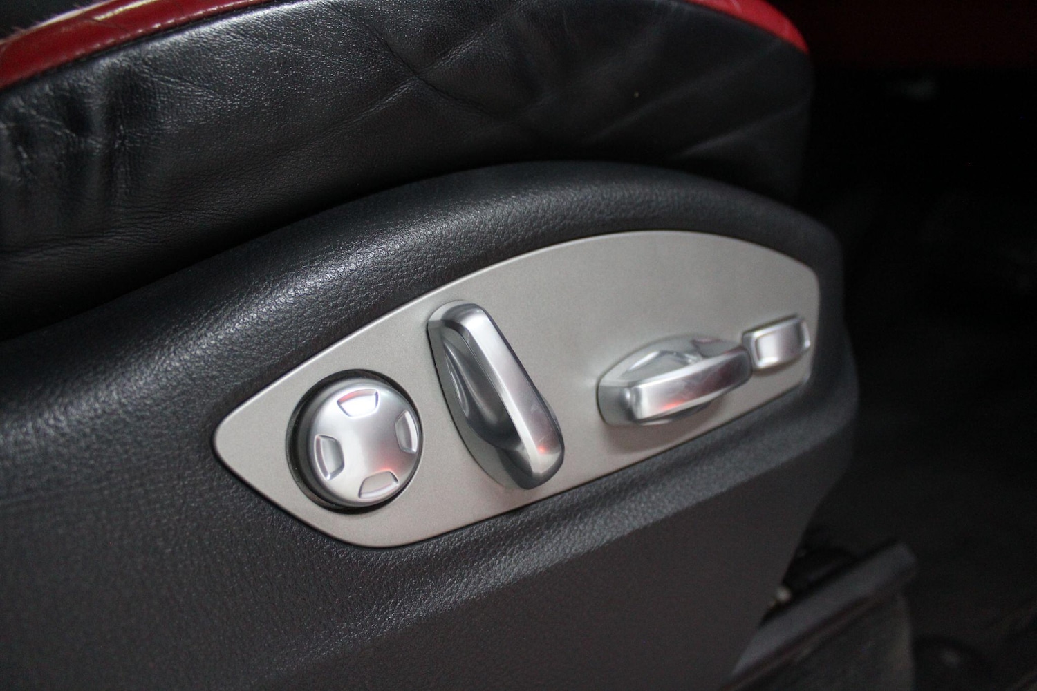 Used Porsche Cayenne 2015 for sale - 77683865: Photo 35