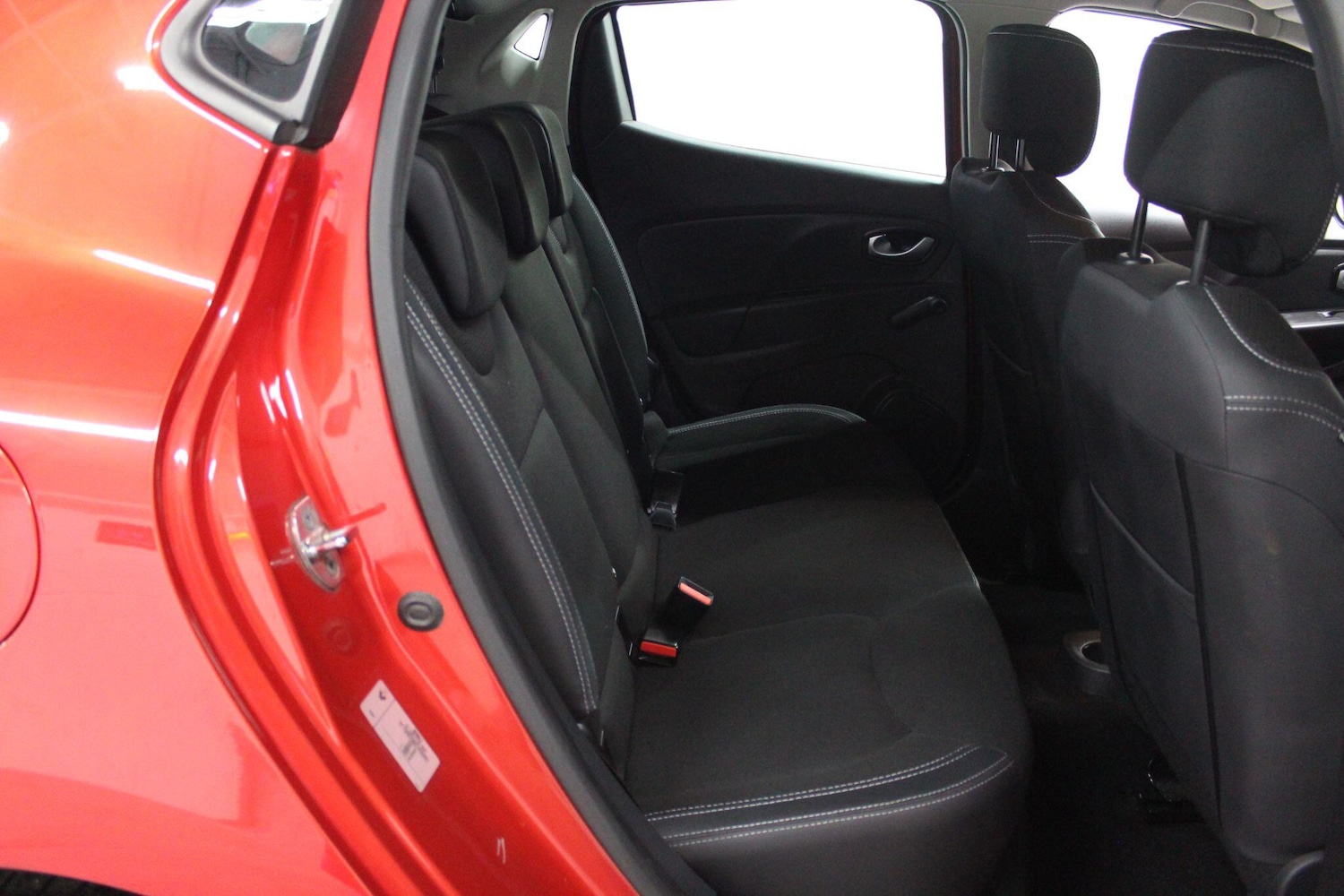 Used Renault Clio 2017 for sale - 76485910: Photo 15