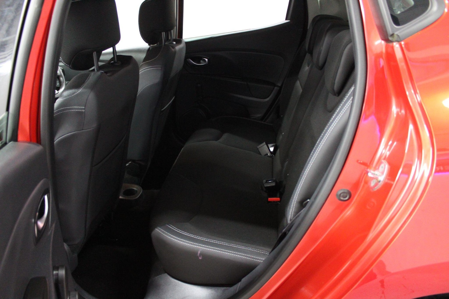 Used Renault Clio 2017 for sale - 76485910: Photo 17