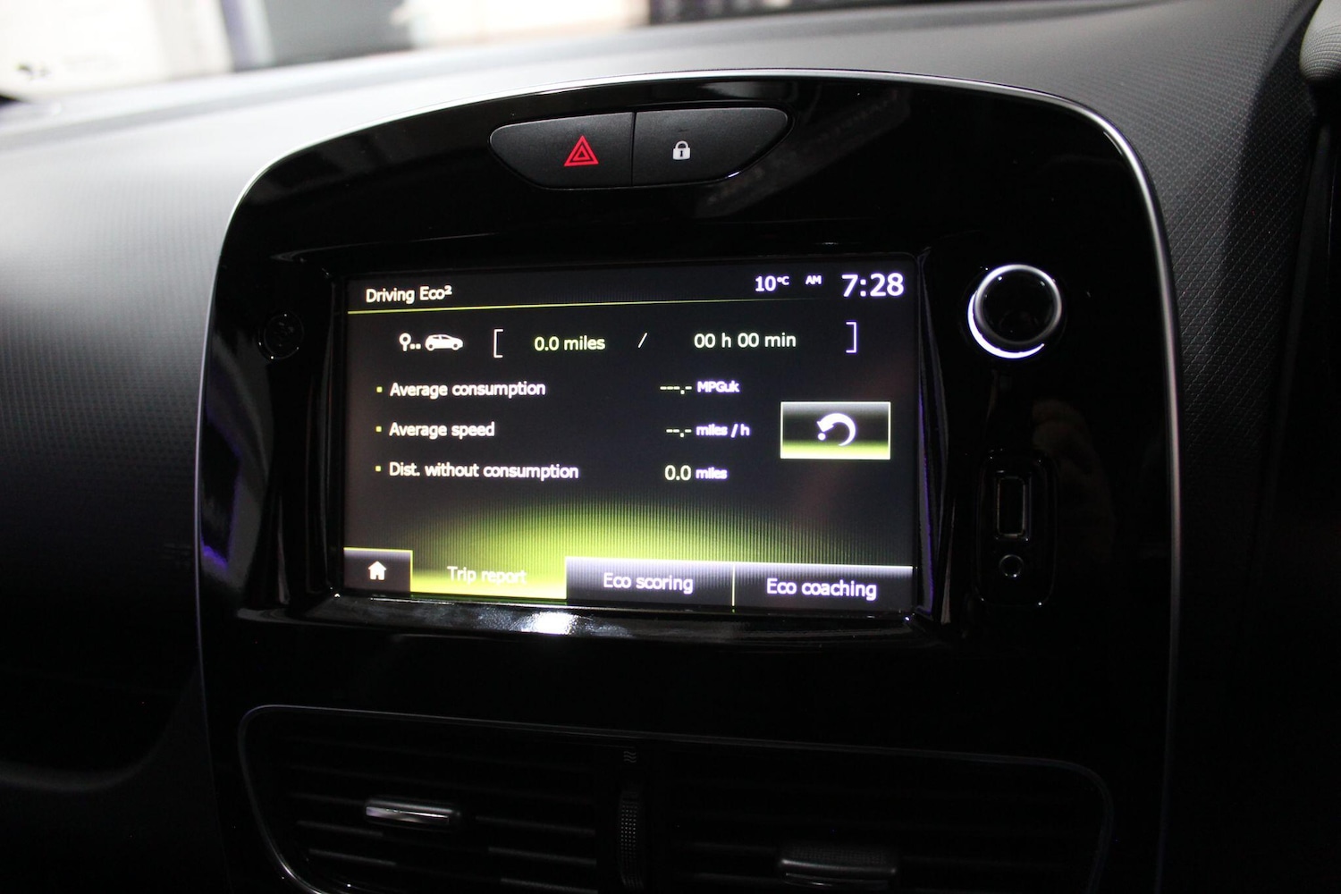 Used Renault Clio 2017 for sale - 76485910: Photo 27