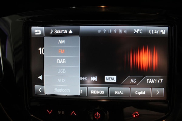 Used Vauxhall Corsa 2015 for sale - 75082729: Photo 24