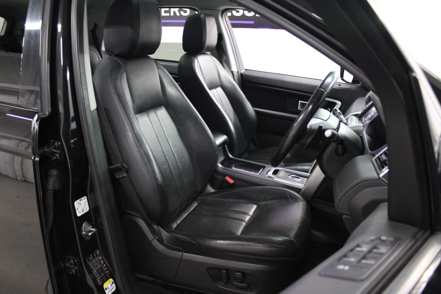 Used Land Rover Discovery Sport 2015 for sale - 76865809: Photo 25