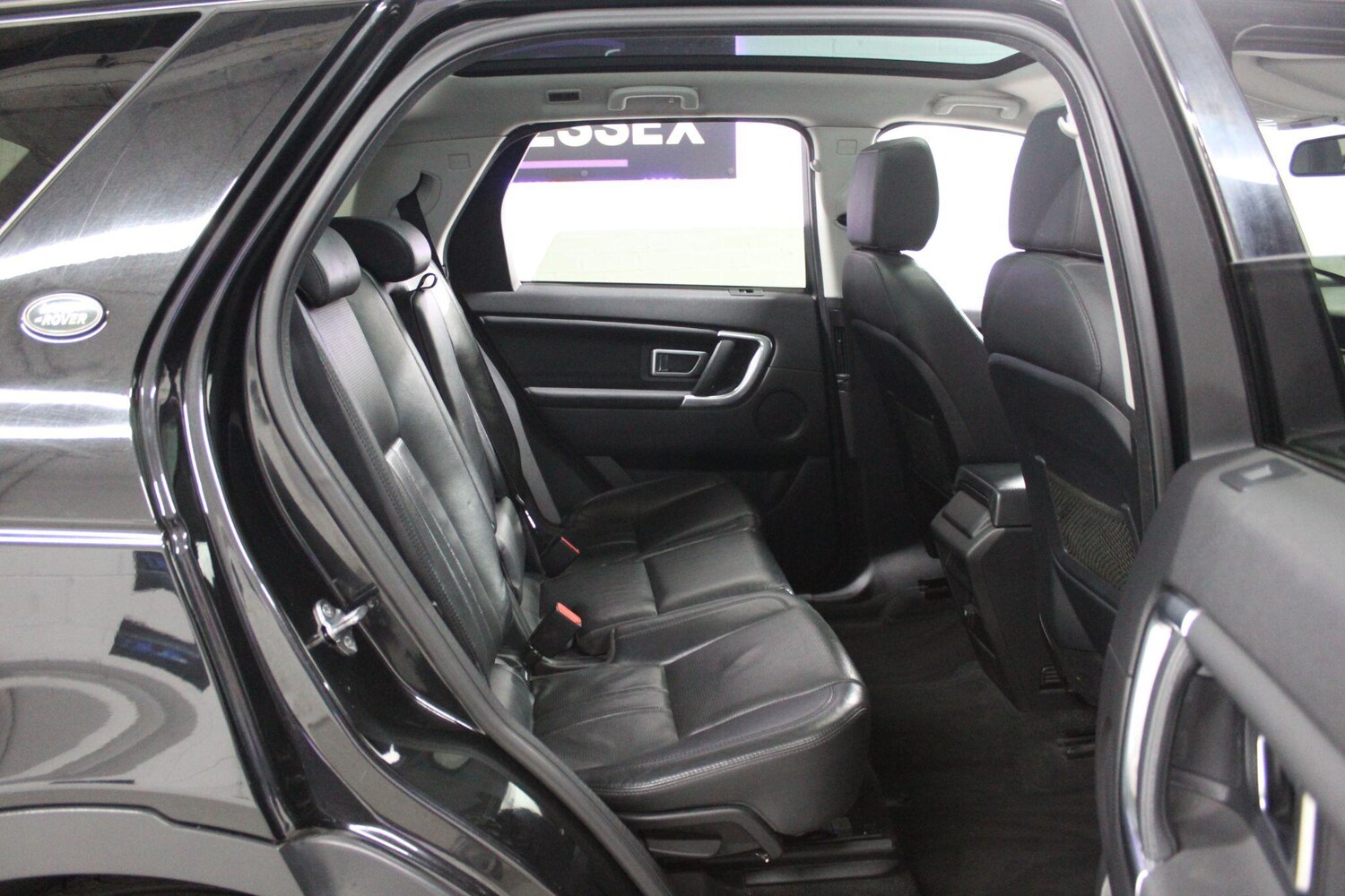 Used Land Rover Discovery Sport 2015 for sale - 76865809: Photo 26