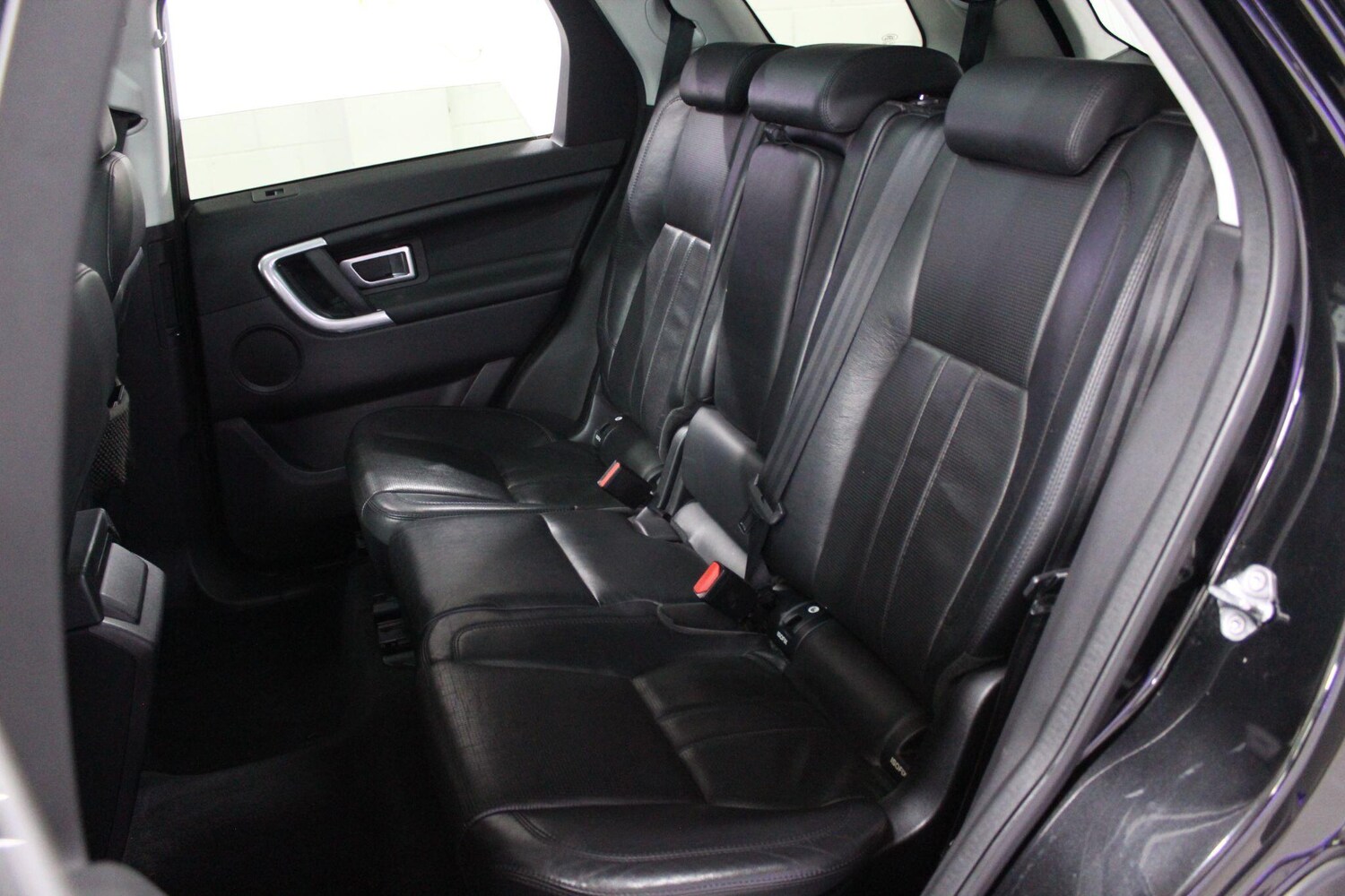 Used Land Rover Discovery Sport 2015 for sale - 76865809: Photo 31