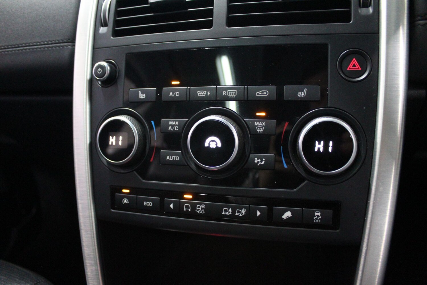 Used Land Rover Discovery Sport 2015 for sale - 76865809: Photo 41