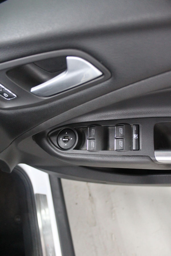 Used Ford Kuga 2014 for sale - 75001830: Photo 41