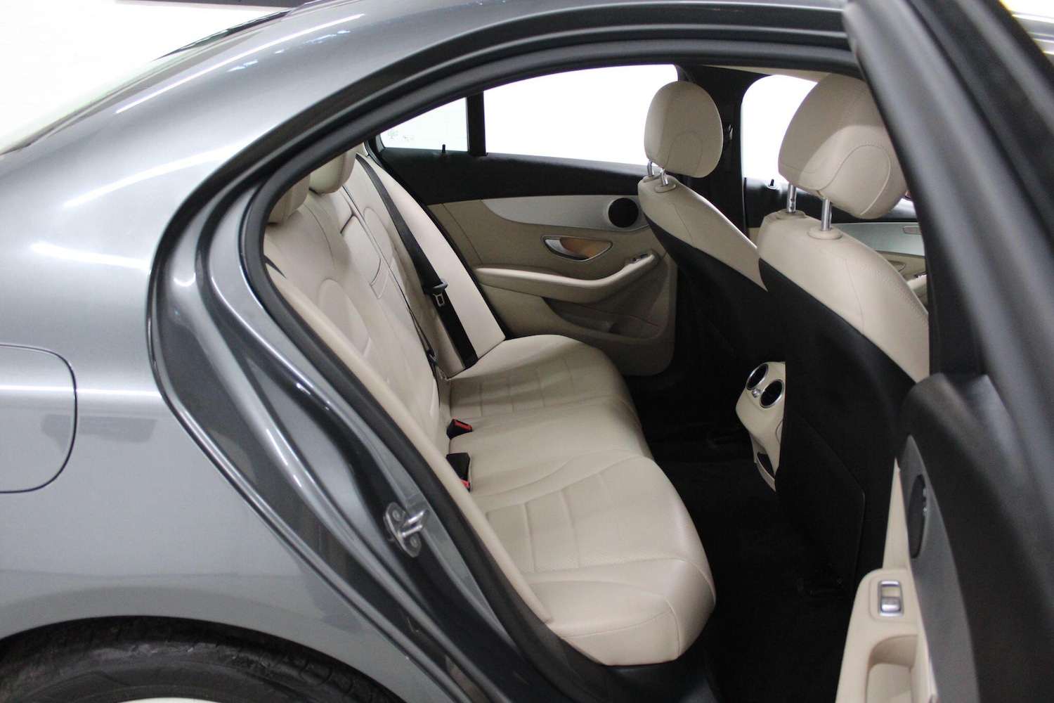 Used Mercedes-Benz C Class 2017 for sale - 76886655: Photo 16