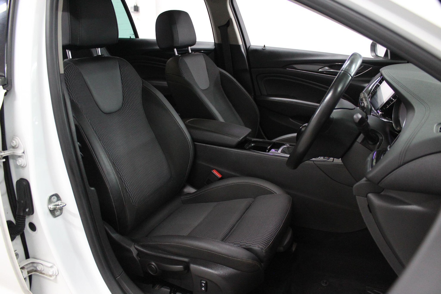 Used Vauxhall Insignia for sale - 77625815: Photo 12