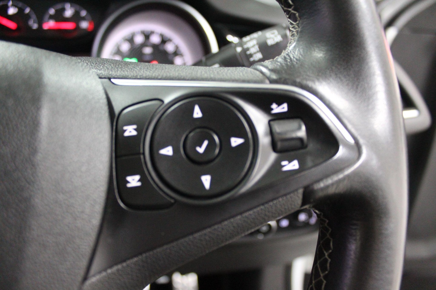 Used Vauxhall Insignia for sale - 77625815: Photo 36