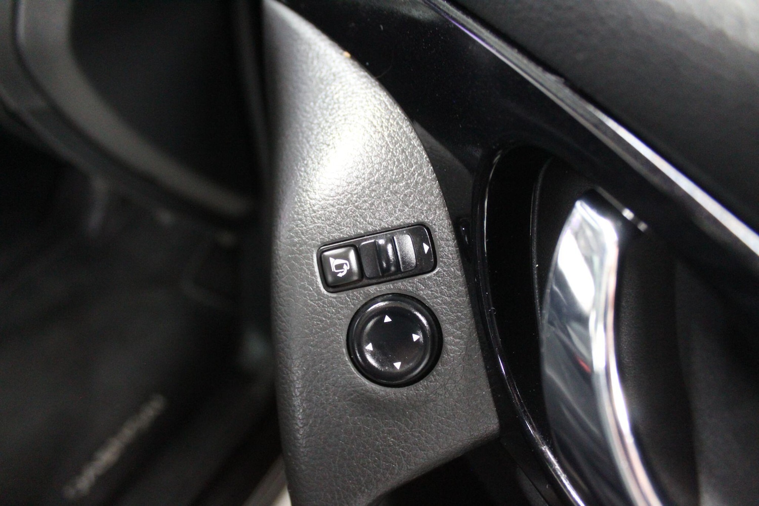 Used Nissan Qashqai 2017 for sale - 78072934: Photo 40