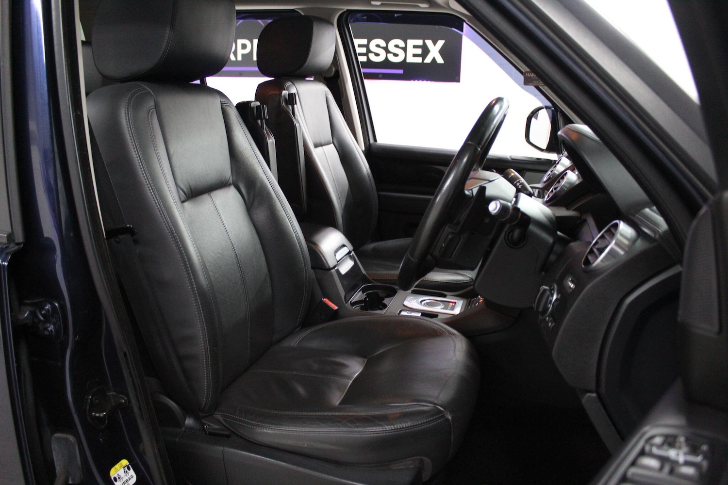 Used Land Rover Discovery 2015 for sale - 76823504: Photo 11