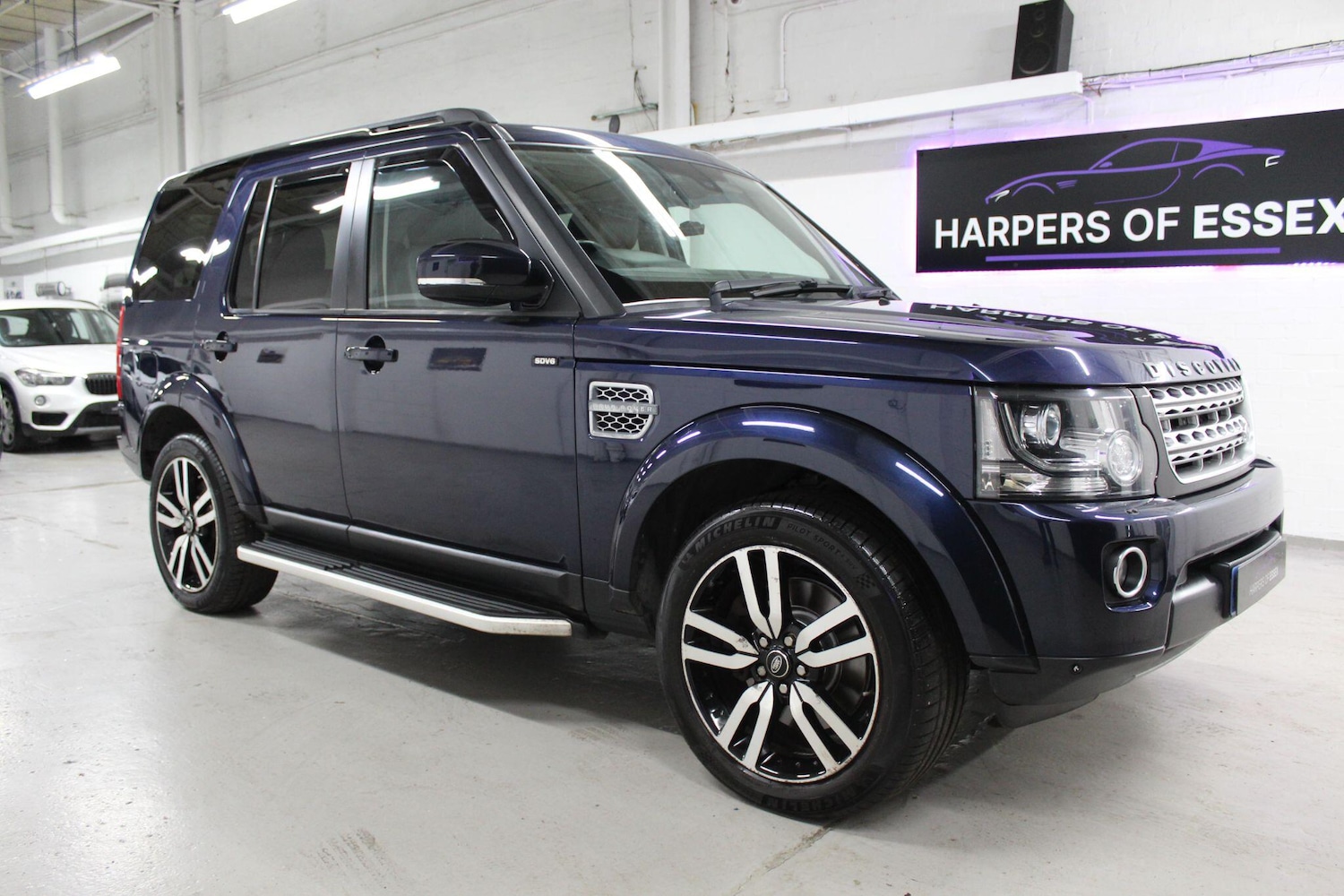 Used Land Rover Discovery 2015 for sale - 76823504: Photo 2