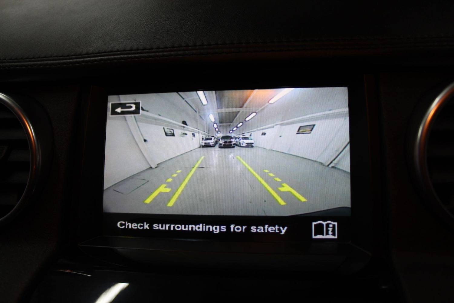 Used Land Rover Discovery 2015 for sale - 76823504: Photo 29