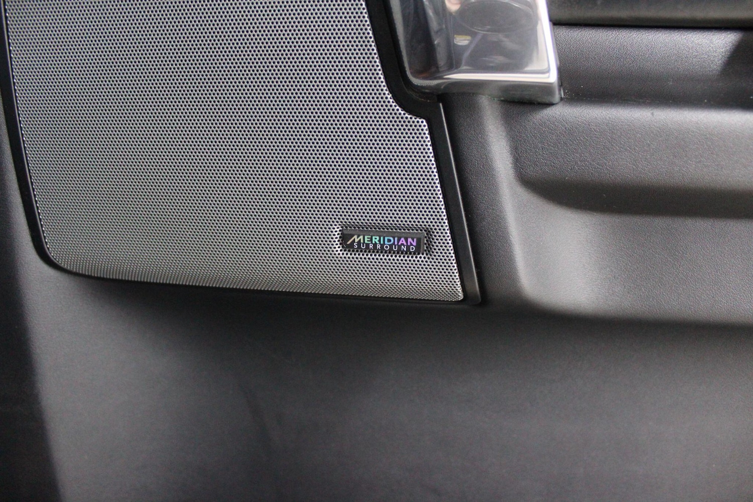 Used Land Rover Discovery 2015 for sale - 76823504: Photo 36