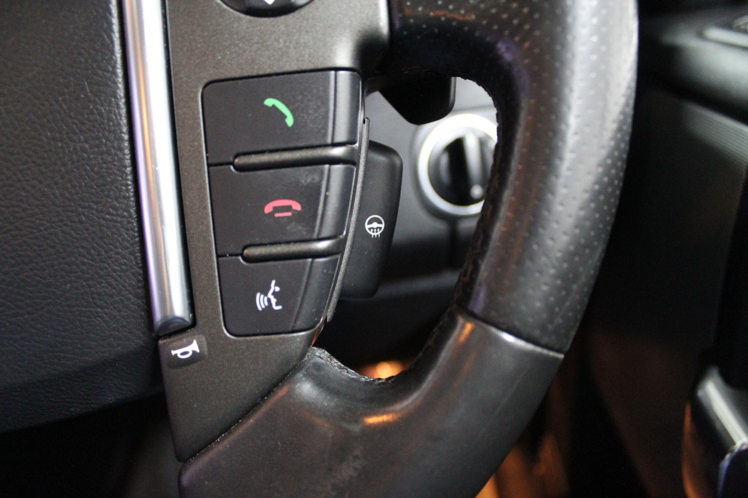 Used Land Rover Discovery 2015 for sale - 76823504: Photo 37