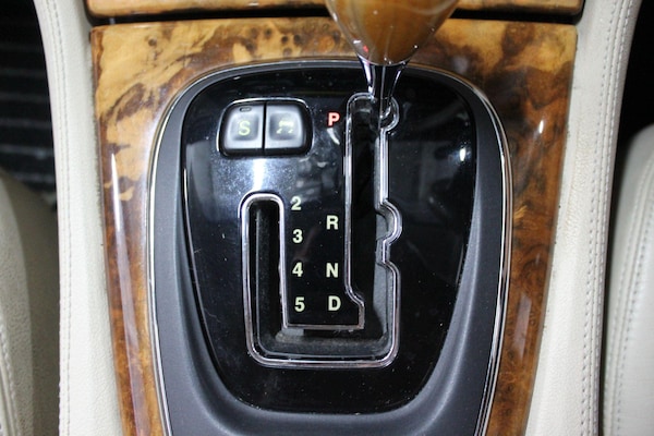 Used Jaguar XJ for sale - 74978614: Photo 41