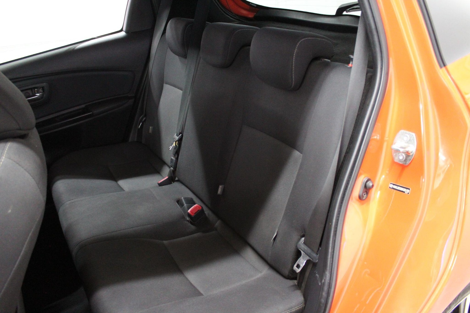 Used Toyota Yaris 2016 for sale - 76584254: Photo 18