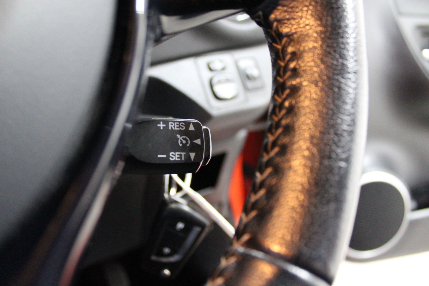 Used Toyota Yaris 2016 for sale - 76584254: Photo 32