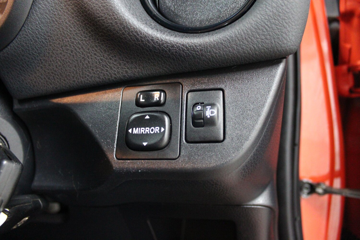 Used Toyota Yaris 2016 for sale - 76584254: Photo 35