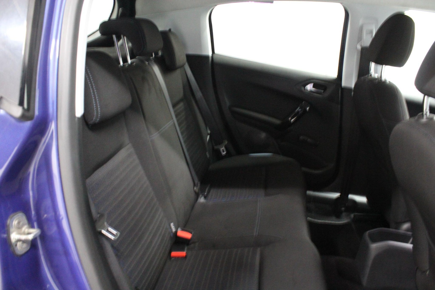 Used Peugeot 208 2013 for sale - 76137576: Photo 25