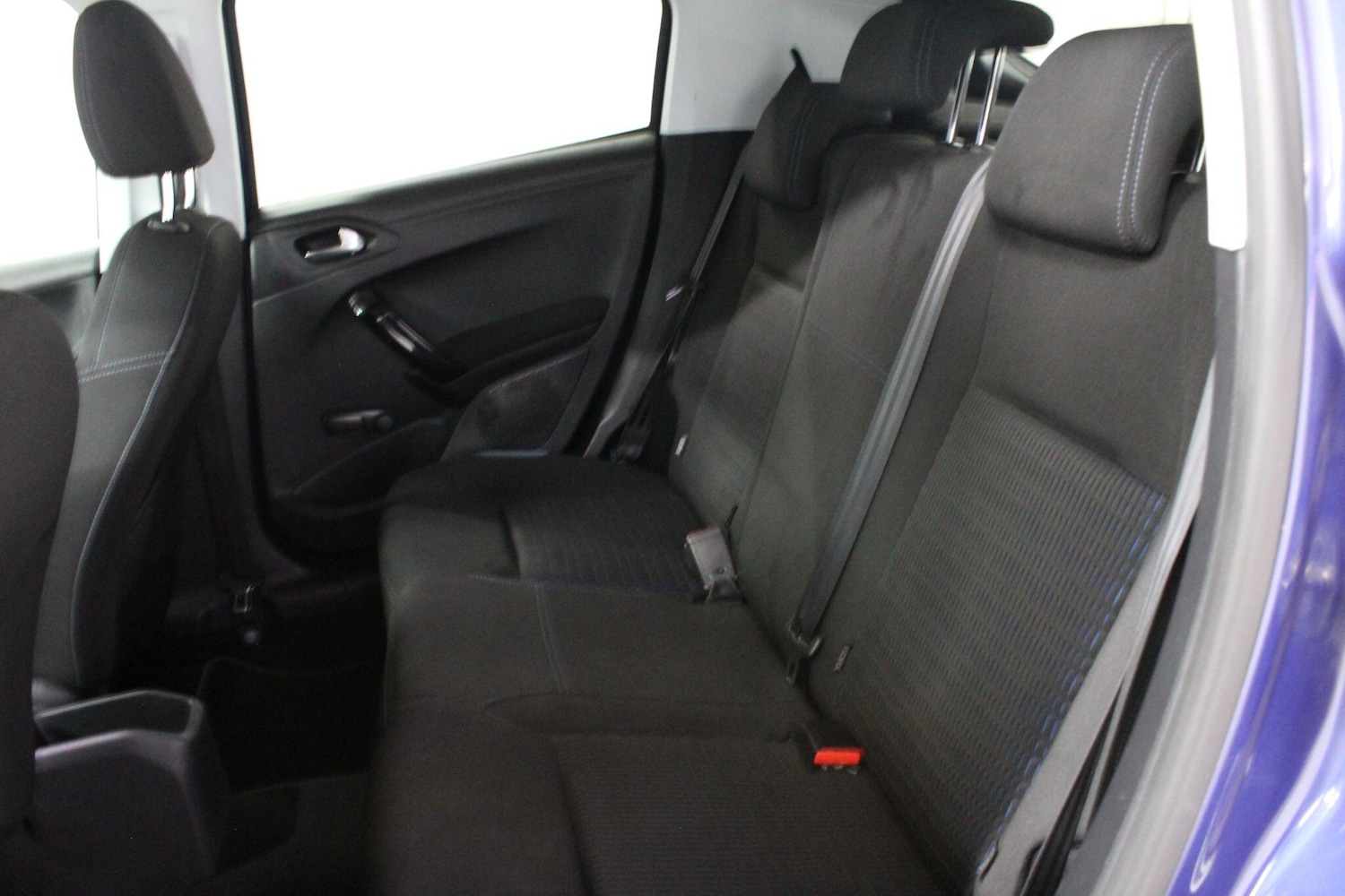 Used Peugeot 208 2013 for sale - 76137576: Photo 27