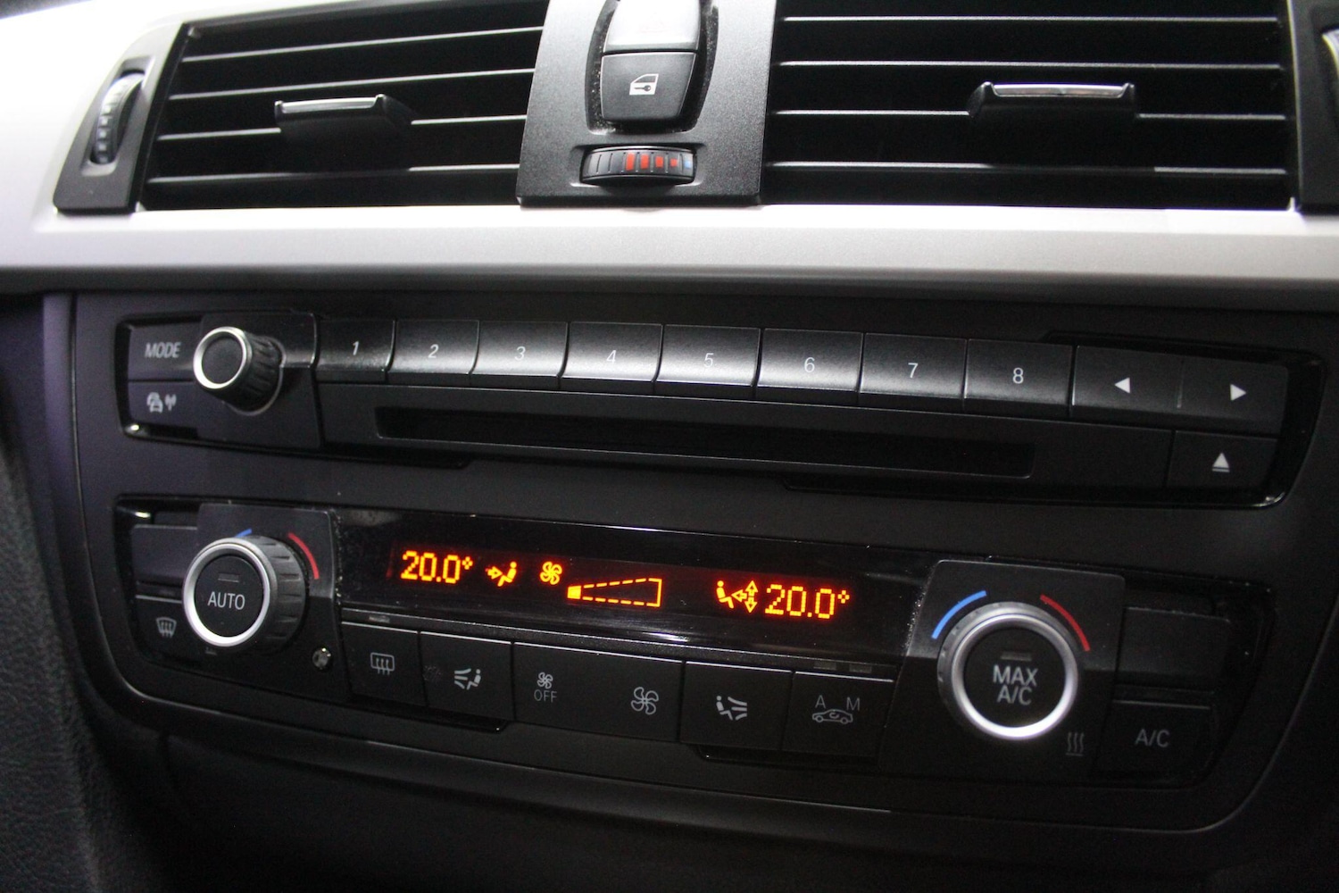 Used BMW 3 Series 2012 for sale - 78072940: Photo 31