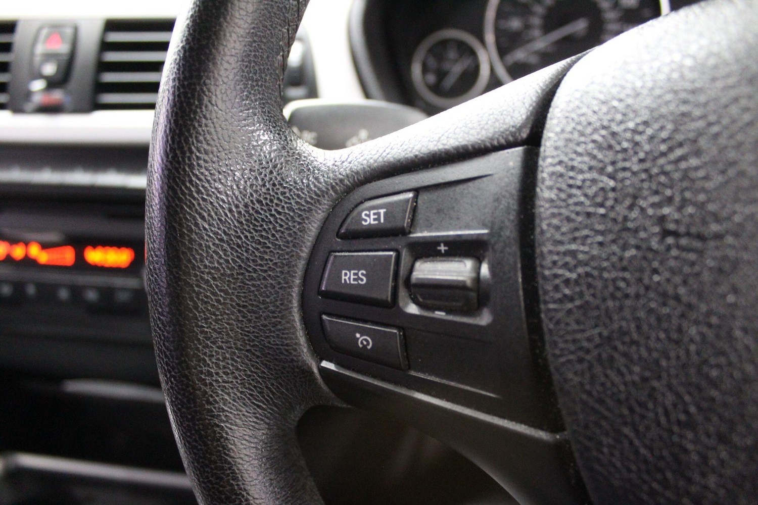 Used BMW 3 Series 2012 for sale - 78072940: Photo 32