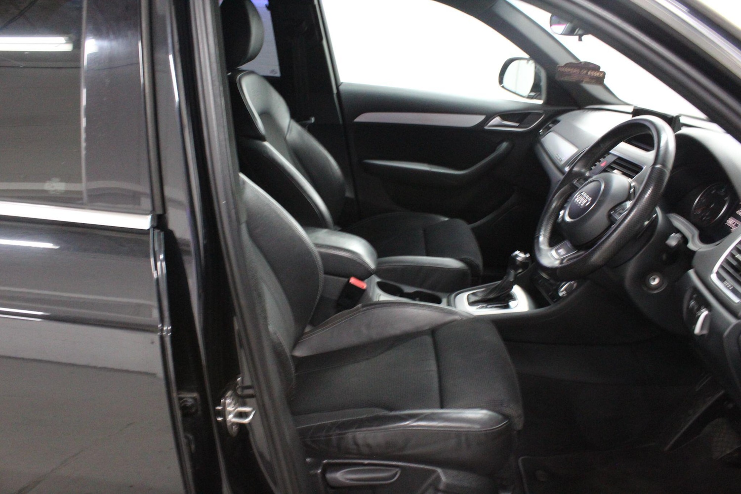 Used Audi Q3 2013 for sale - 76227975: Photo 11