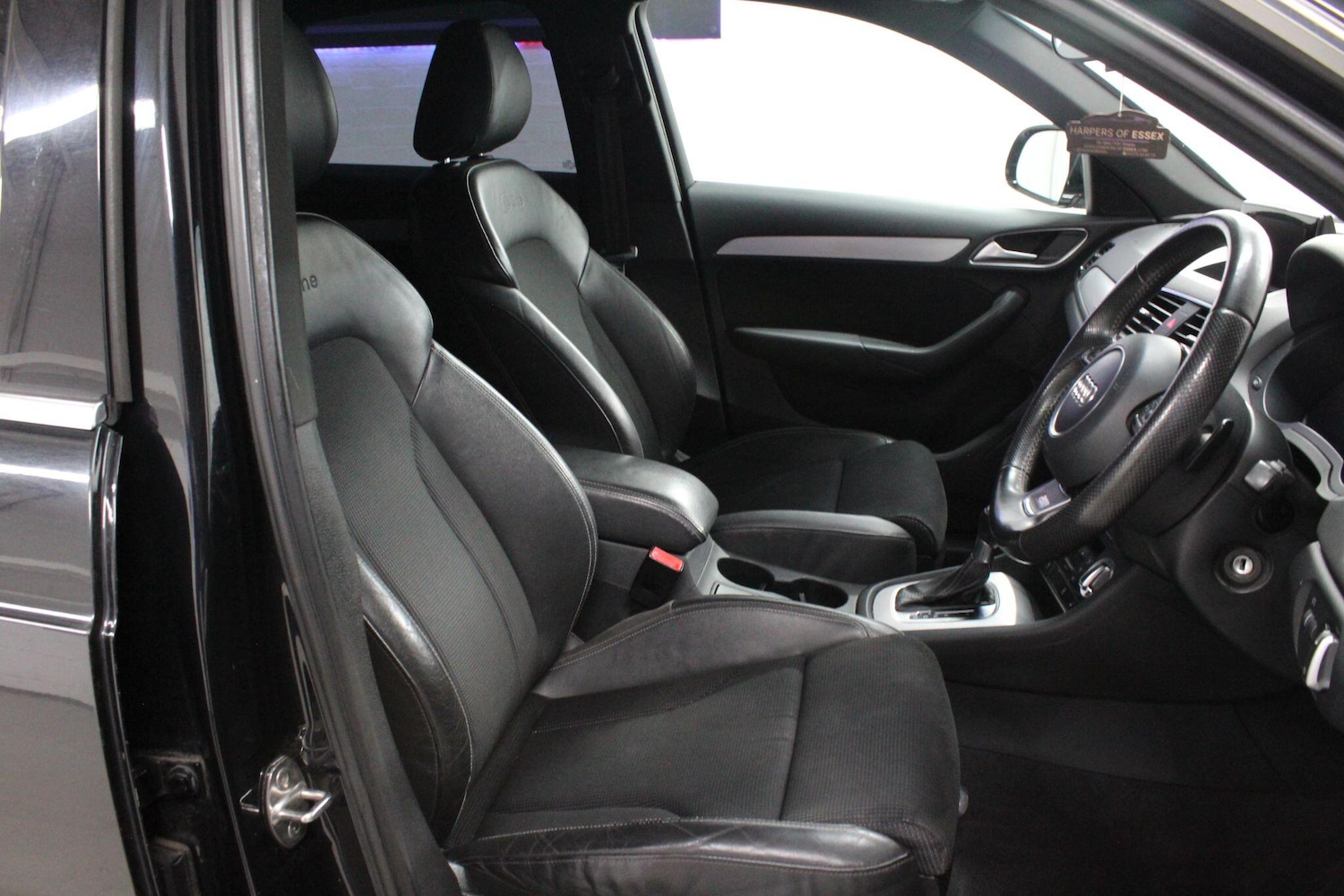 Used Audi Q3 2013 for sale - 76227975: Photo 12