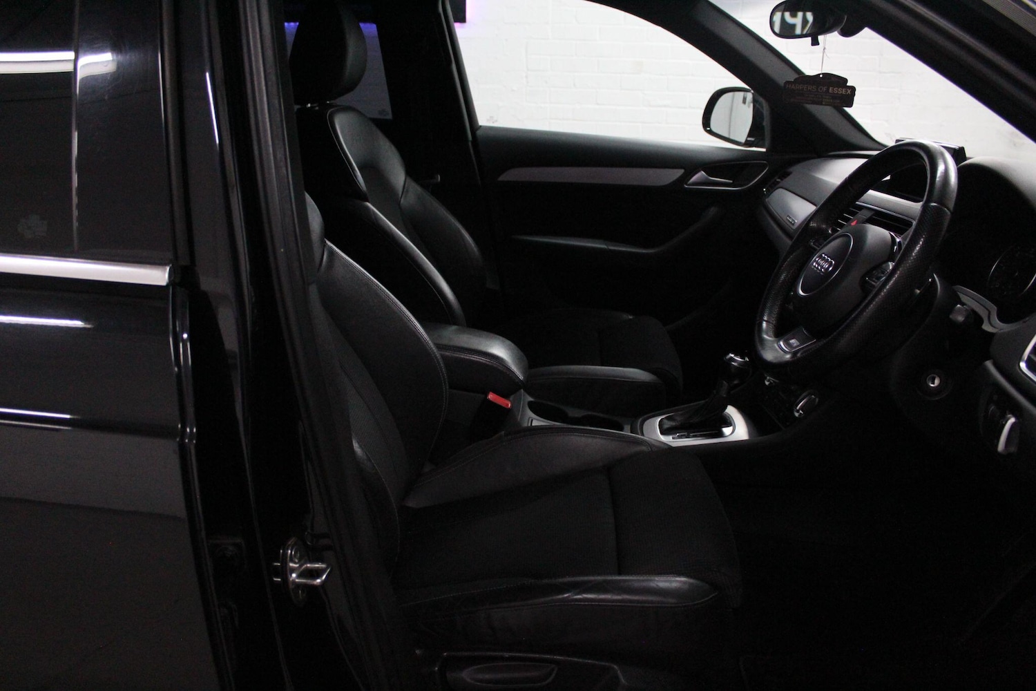 Used Audi Q3 2013 for sale - 76227975: Photo 32