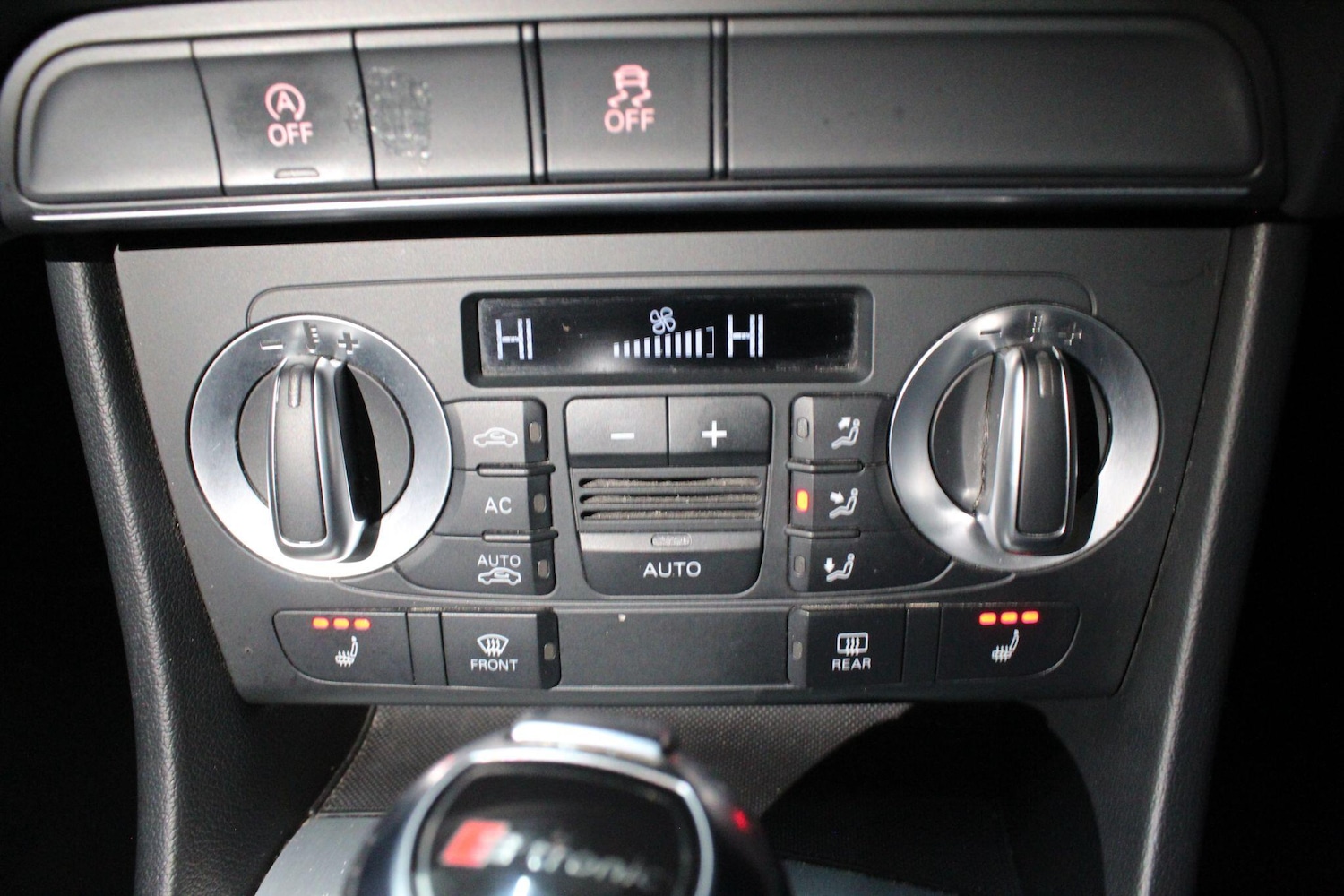 Used Audi Q3 2013 for sale - 76227975: Photo 42