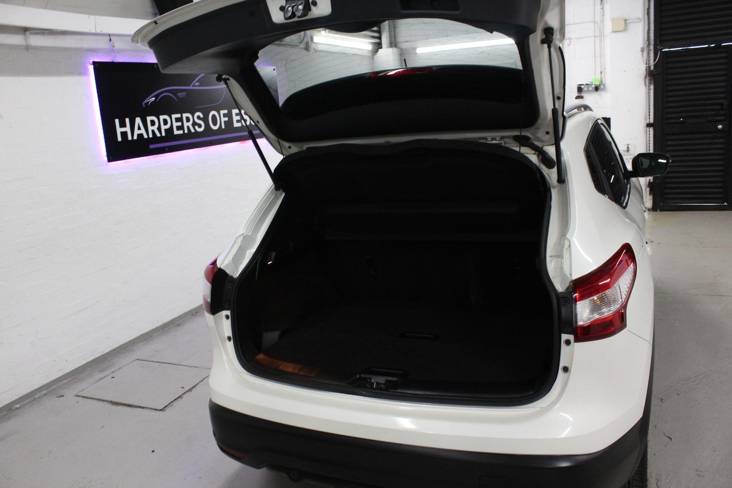 Used Nissan Qashqai 2014 for sale - 76136735: Photo 15