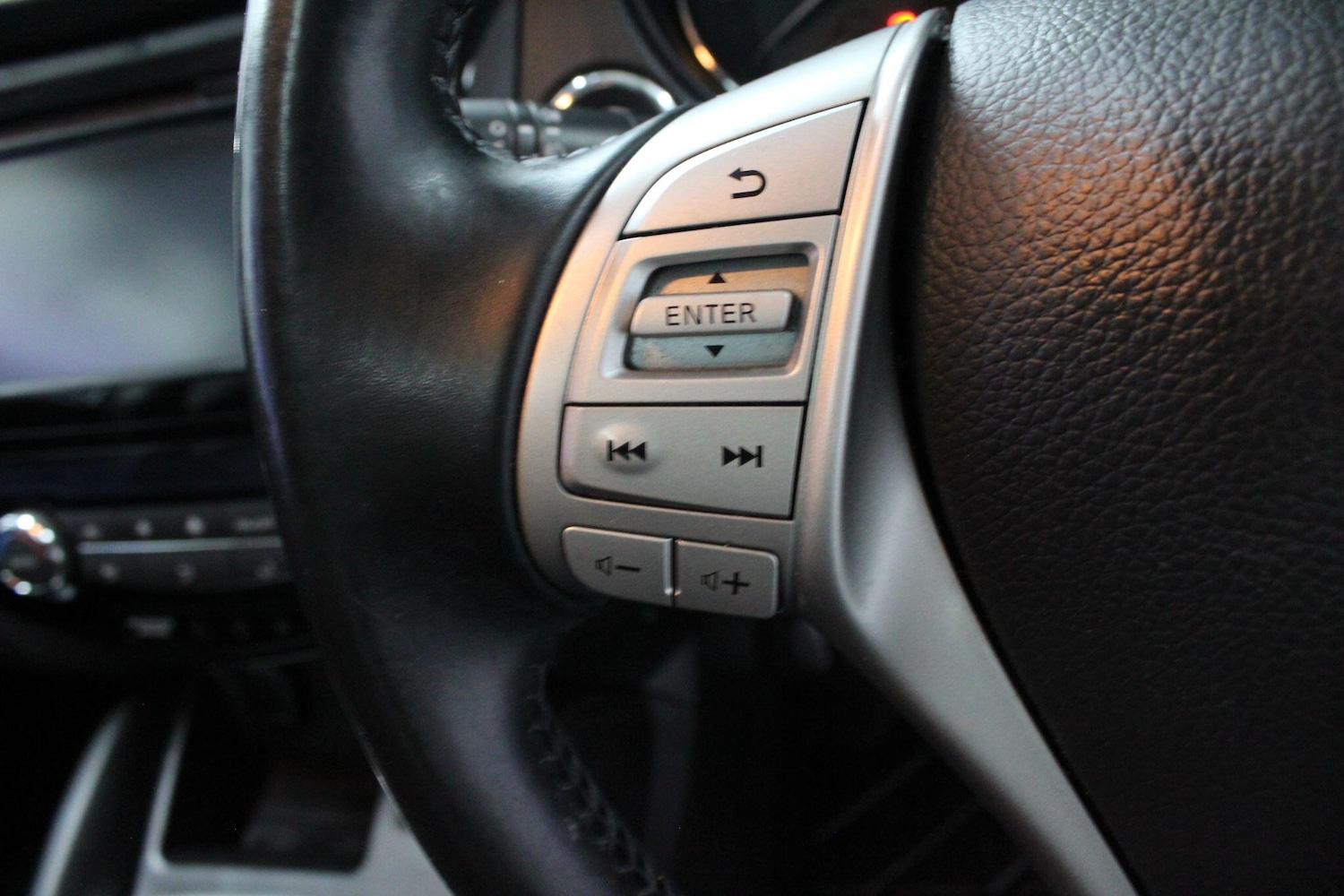 Used Nissan Qashqai 2014 for sale - 76136735: Photo 35