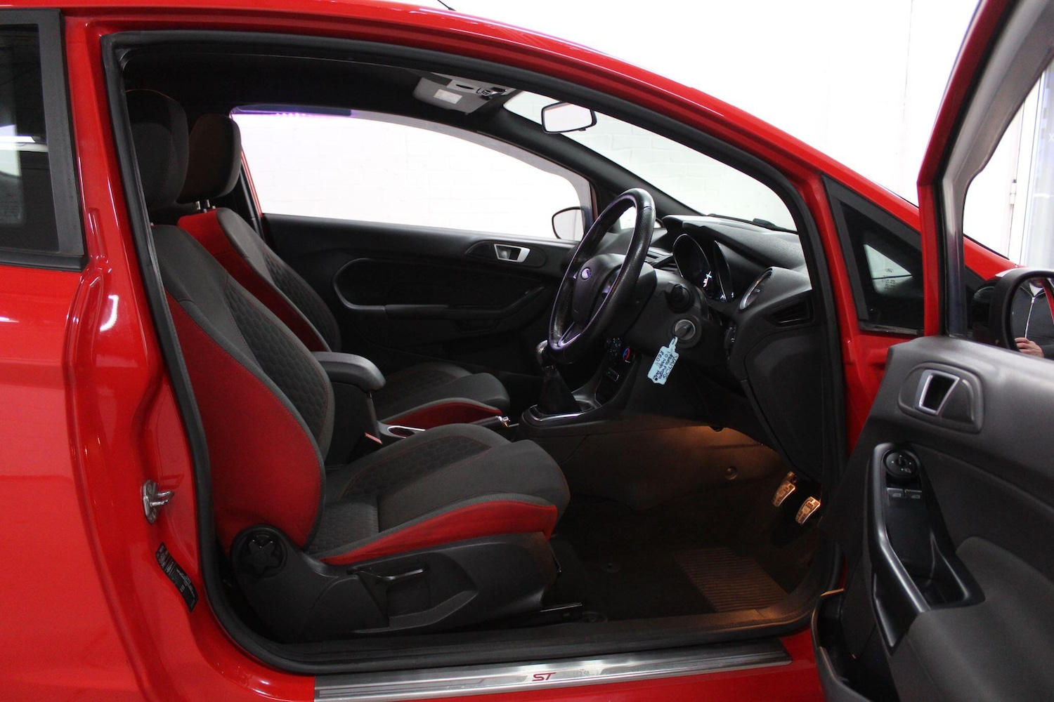 Used Ford Fiesta 2017 for sale - 75540411: Photo 11