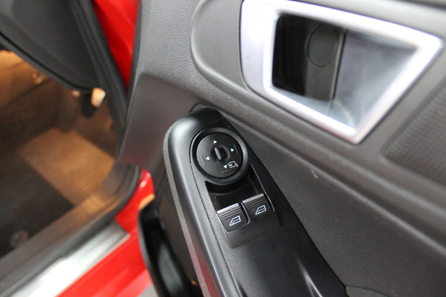 Used Ford Fiesta 2017 for sale - 75540411: Photo 38