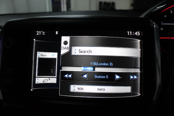Used Peugeot 208 2013 for sale - 75269094: Photo 25