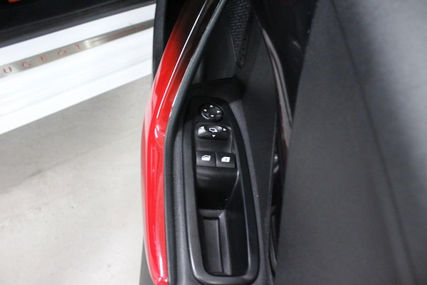 Used Peugeot 208 2013 for sale - 75269094: Photo 39