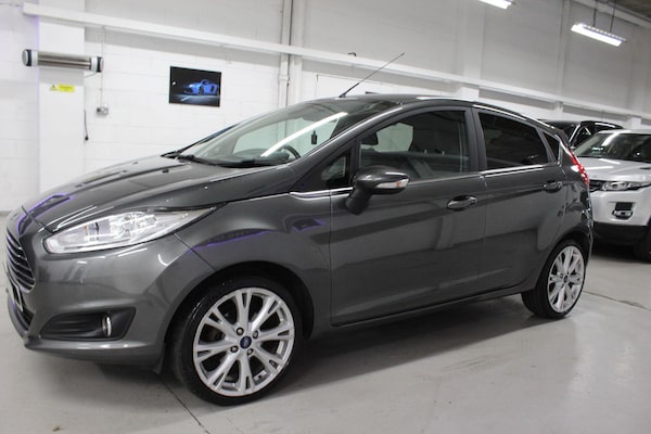 Used Ford Fiesta 2017 for sale - 75280358: Photo 4