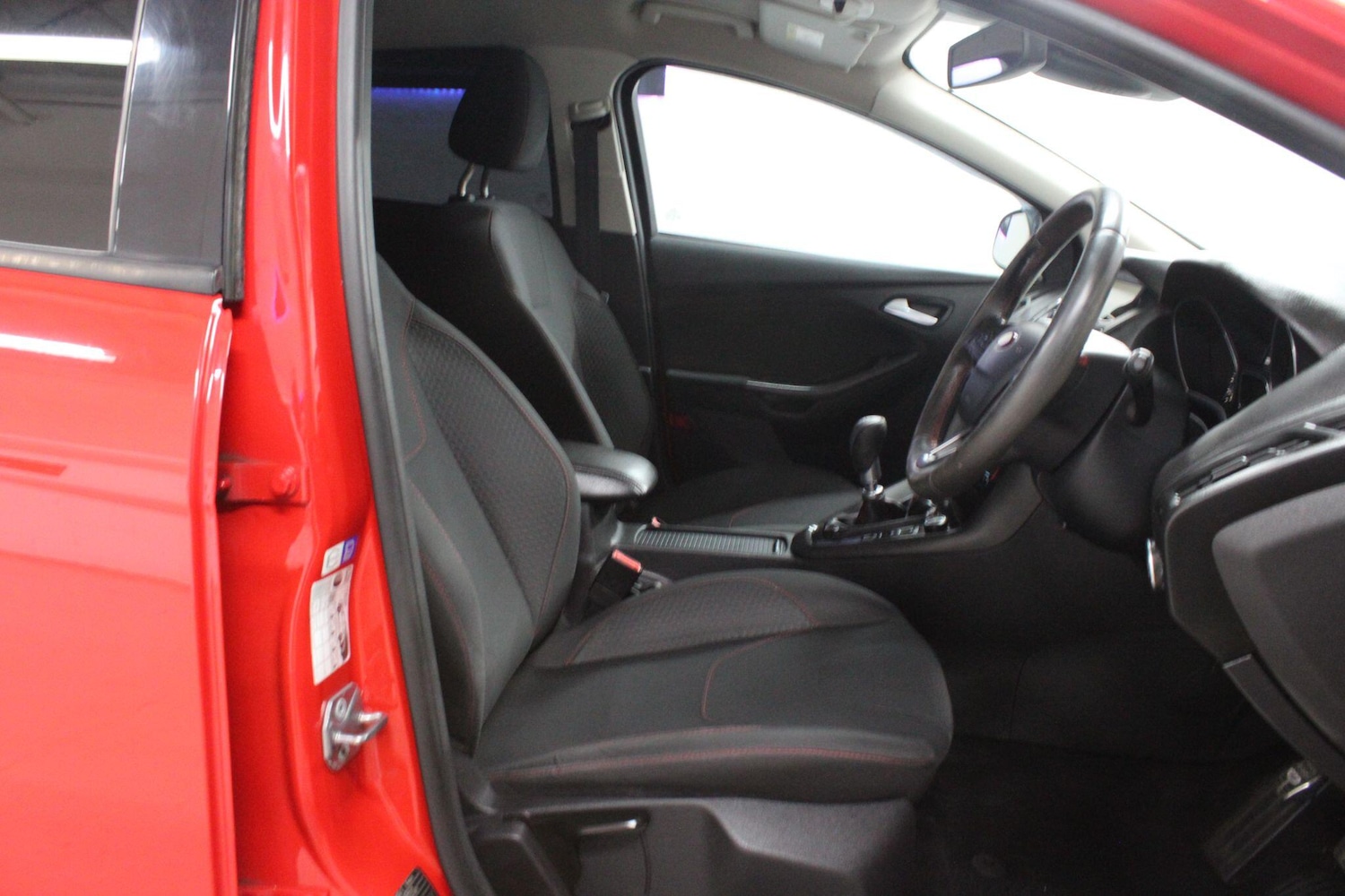 Used Ford Focus 2016 for sale - 76228043: Photo 12