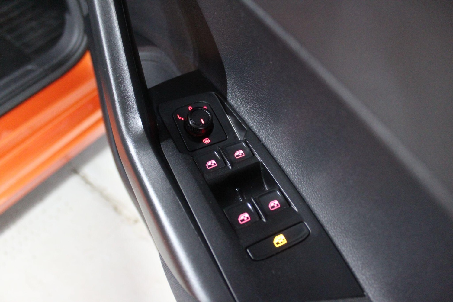 Used Volkswagen Polo 2020 for sale - 77425809: Photo 38