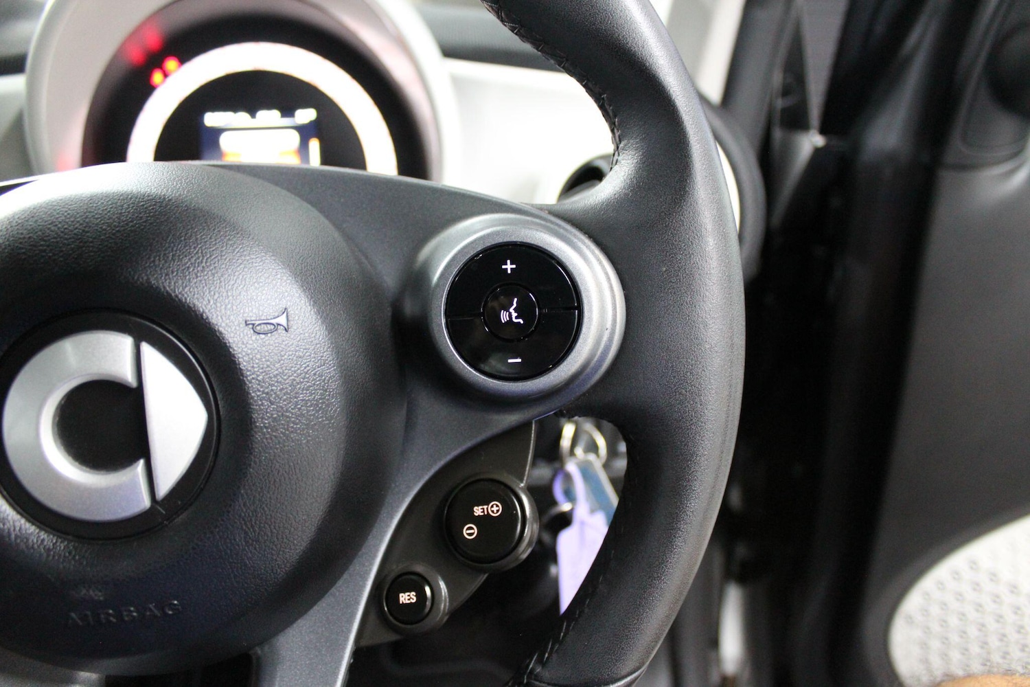 Used smart fortwo 2015 for sale - 76473679: Photo 28