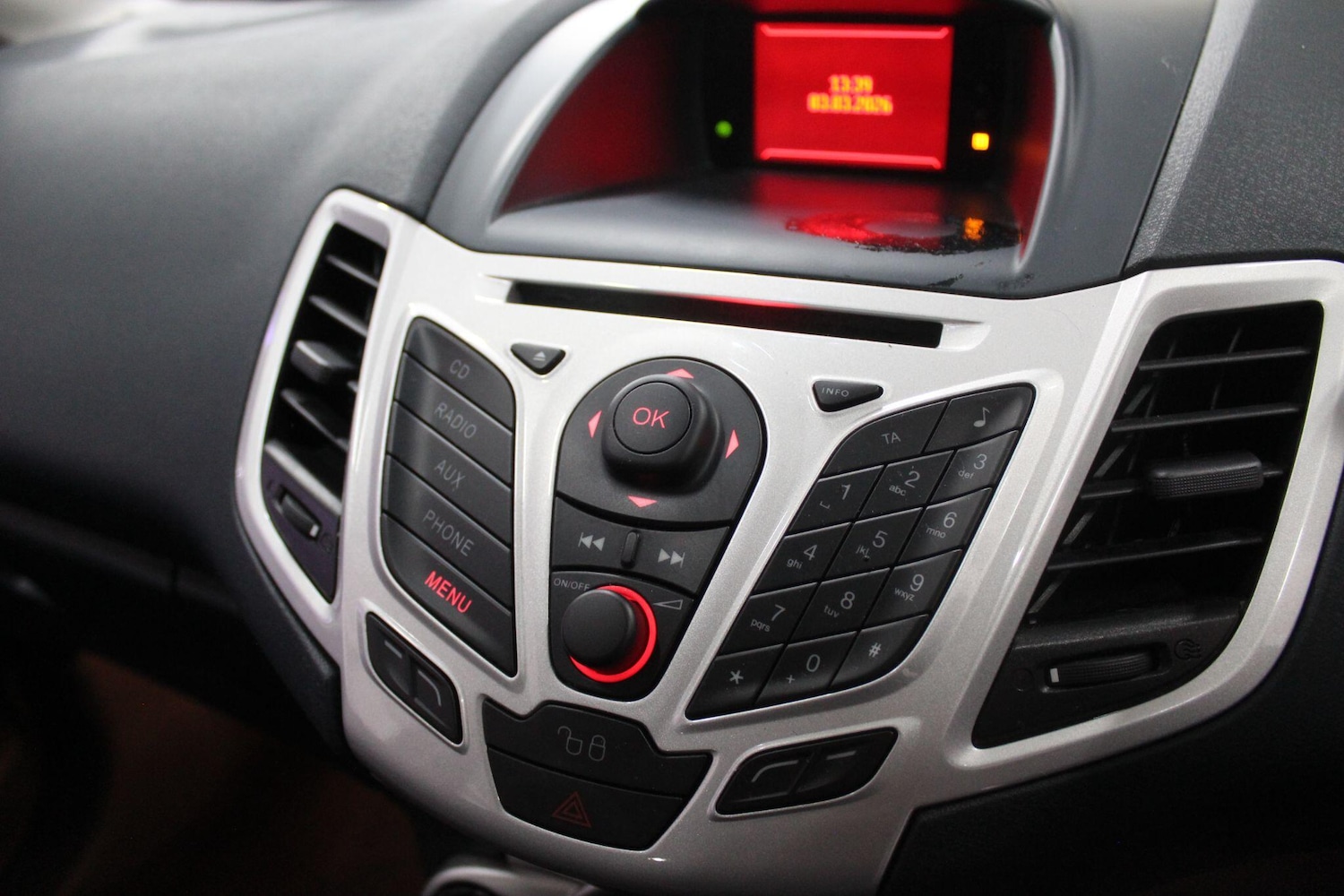 Used Ford Fiesta for sale - 77808656: Photo 24