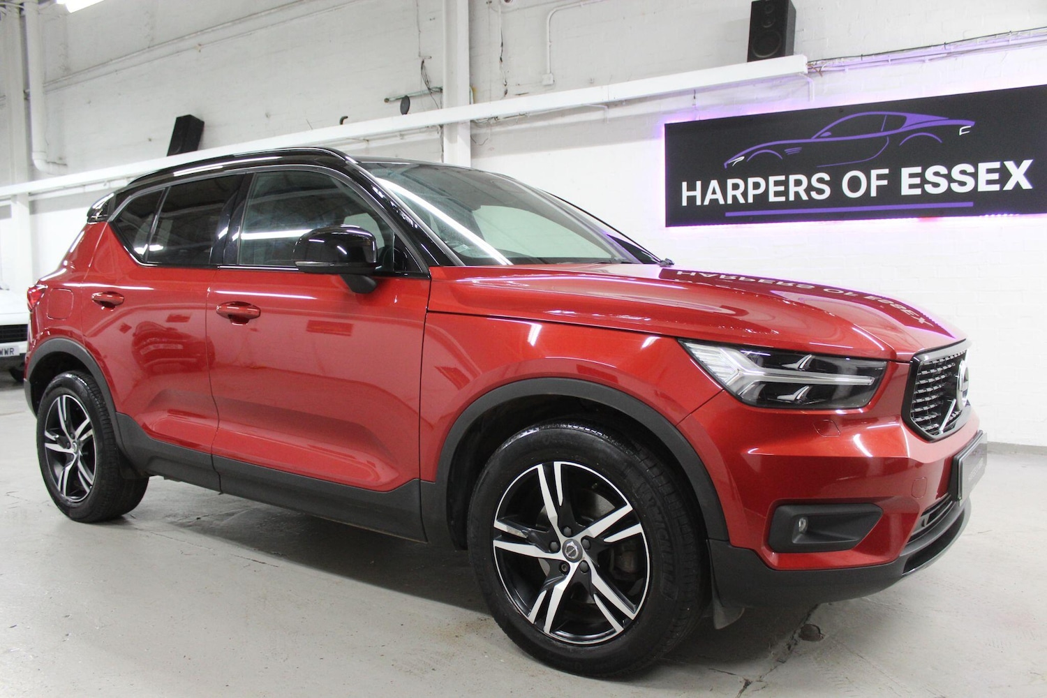 Used Volvo XC40 2019 for sale - 78019763: Photo 2