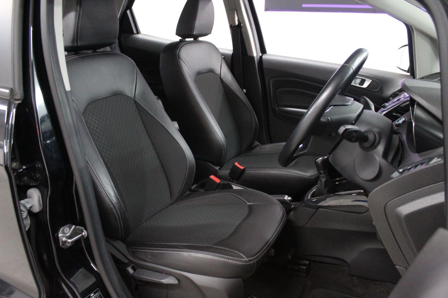 Used Ford Ecosport 2016 for sale - 77625807: Photo 12