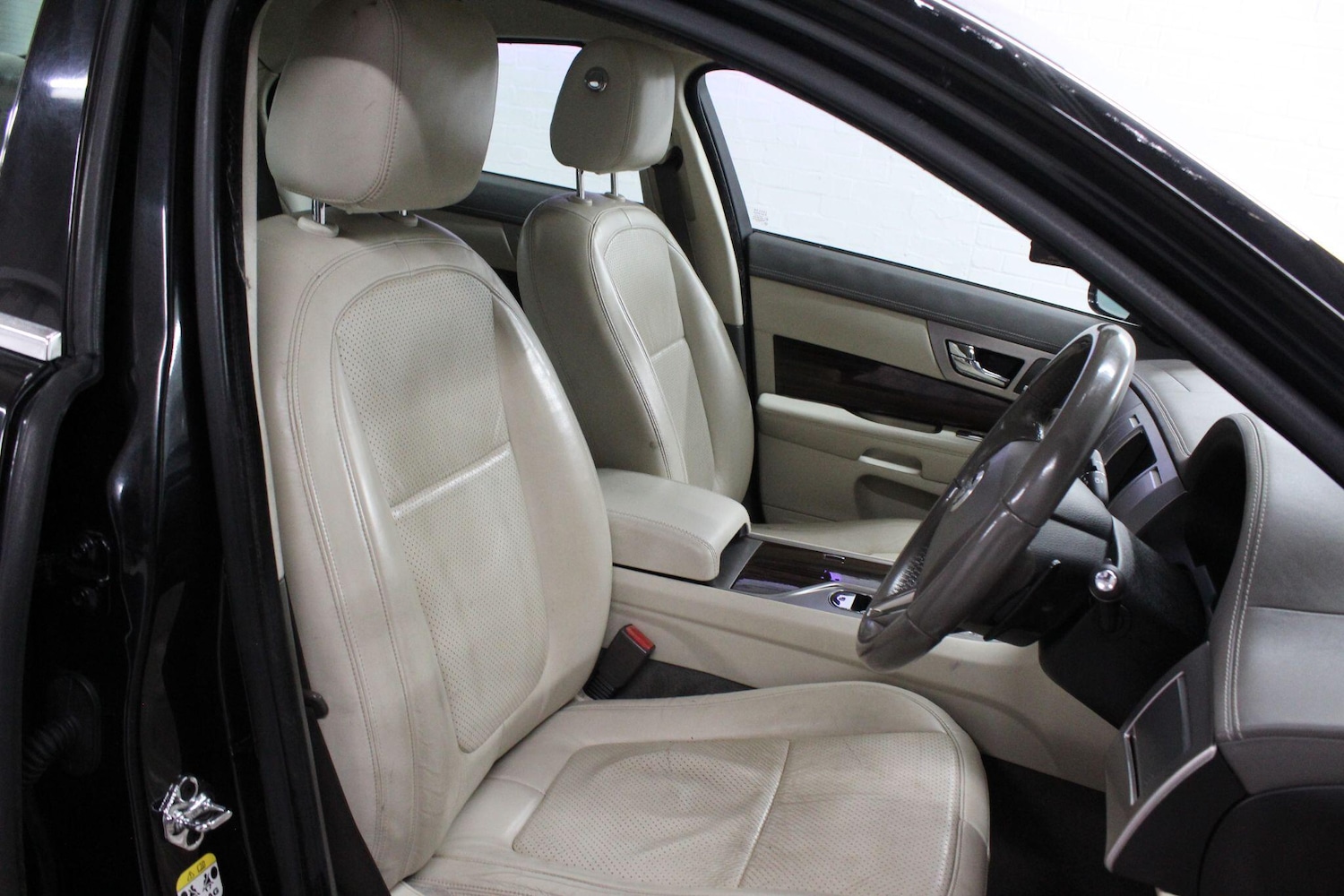 Used Jaguar XF 2009 for sale - 75965416: Photo 11