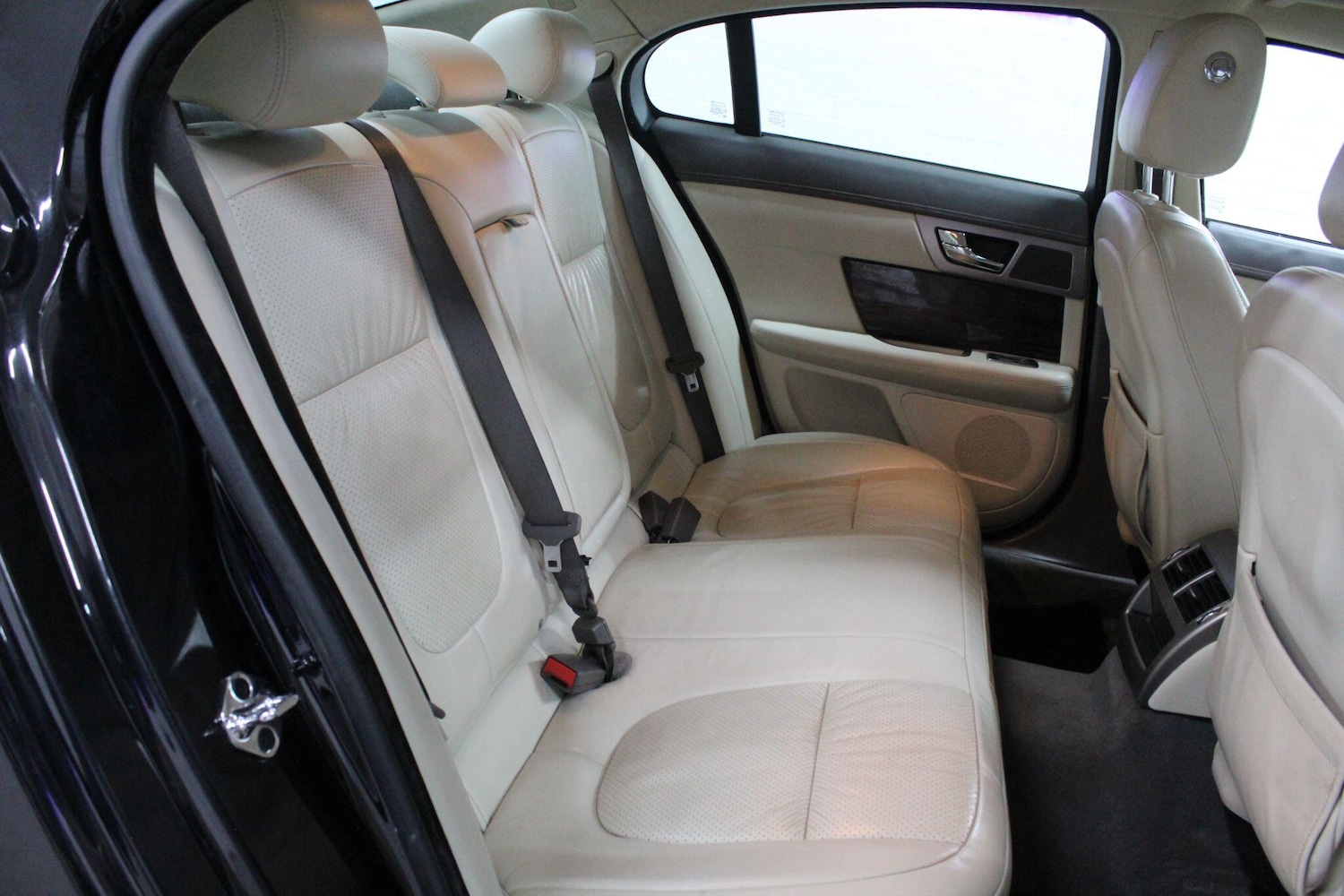 Used Jaguar XF 2009 for sale - 75965416: Photo 16