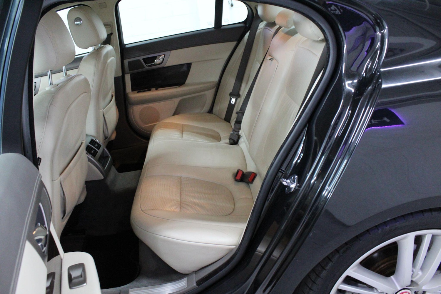 Used Jaguar XF 2009 for sale - 75965416: Photo 17